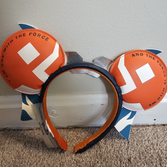 Disney Parks Ashley Eckstein Ahsoka Tano Ears Headband For Adults, Star Wars - Picture 6 of 10